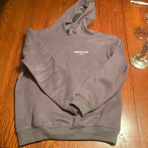 white fox volcanic vol. 3